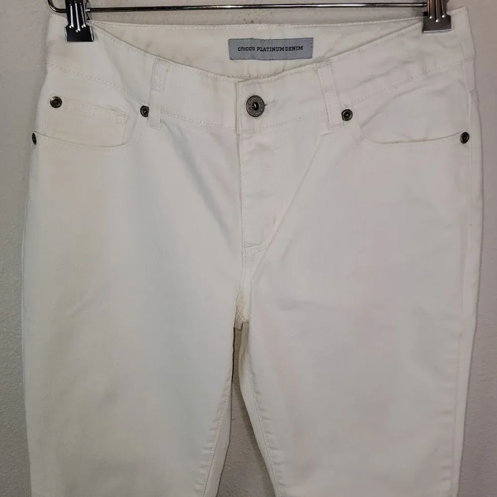 Chico's Ultimate Fit Slim Leg Cream Denim Jeans Size 0 (Small 4) - Picture 3 of 5